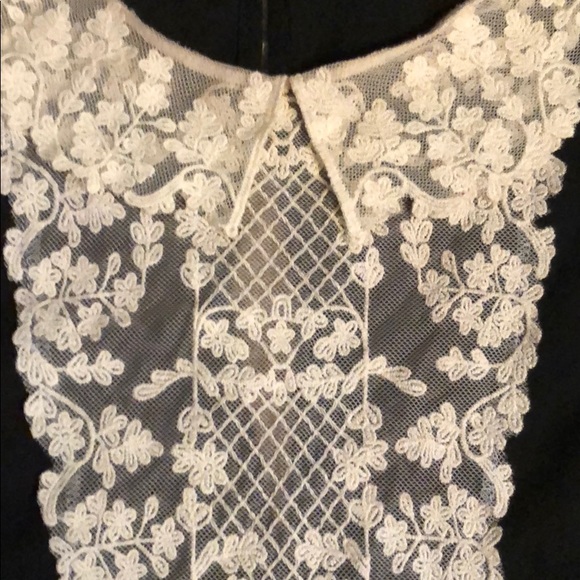 Blouse - Picture 2 of 3